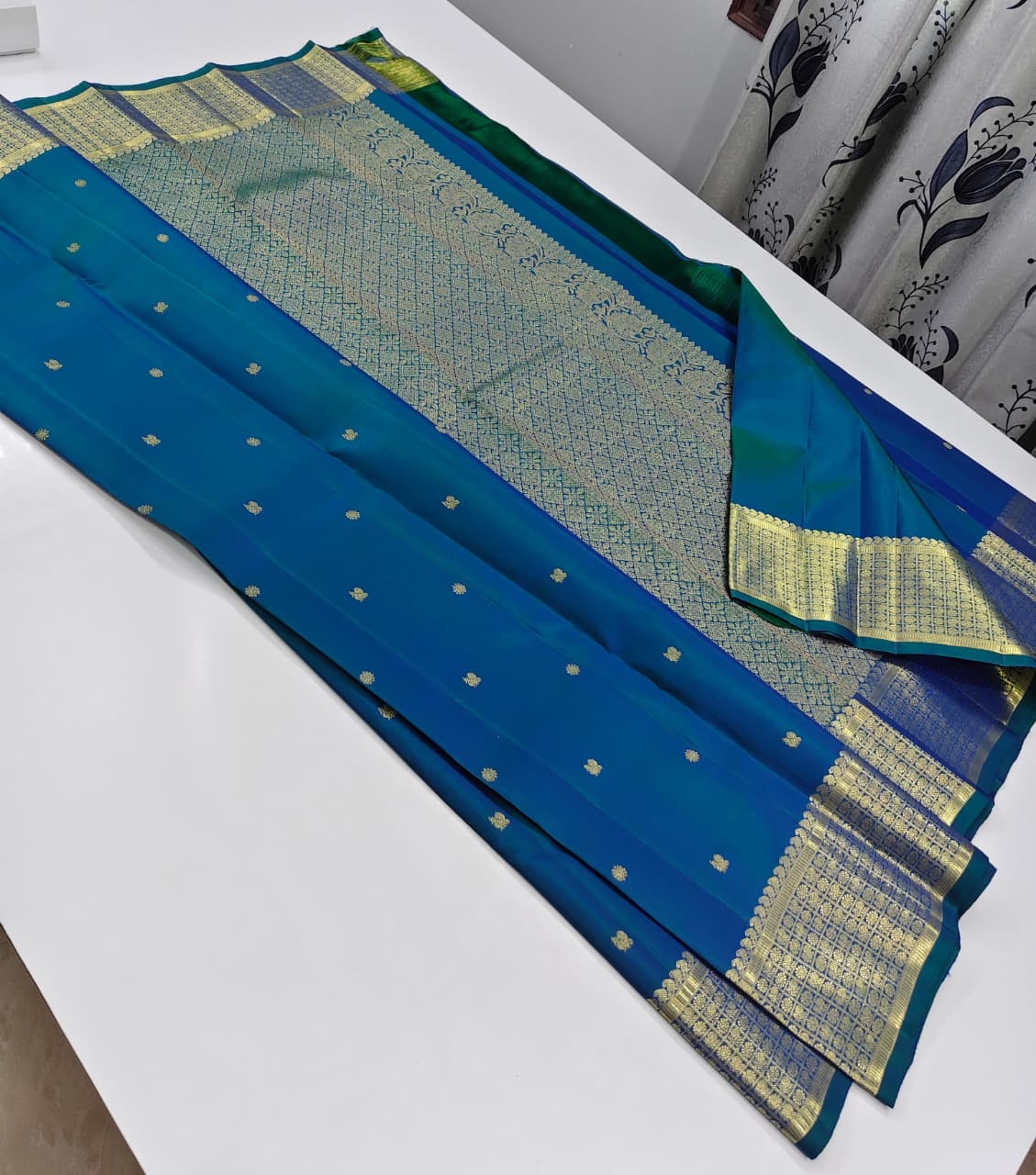 Classic Gold Zari Kanchipuram Silk